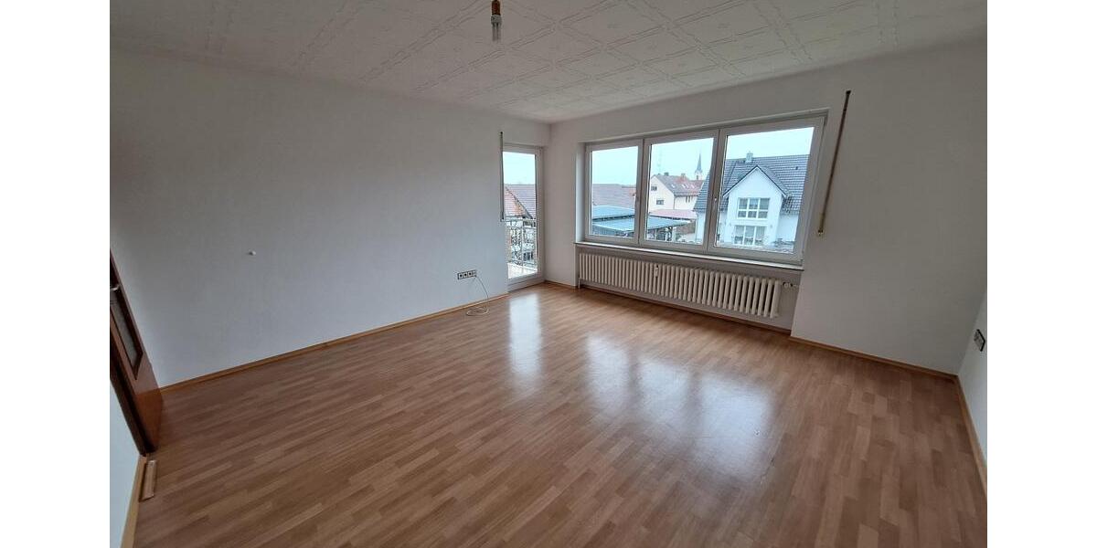 Etagenwohnung Üchtelhausen - 5 Zimmer, 108 m&sup2;, 900&euro; | Angebot:26241913