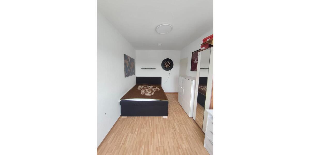 Etagenwohnung Erlangen Bruck - 1 Zimmer, 11 m&sup2;, 400&euro; | Angebot:26007905