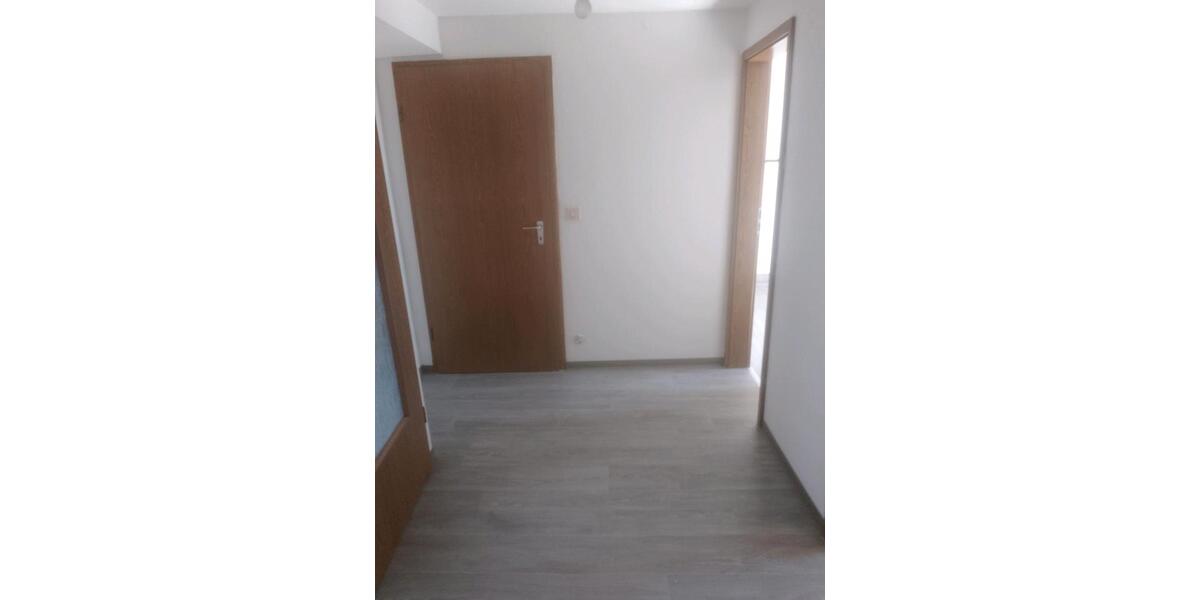 Dachgeschoßwohnung Bad Honnef - 3 Zimmer, 65 m&sup2;, 600&euro; | Angebot:26241838
