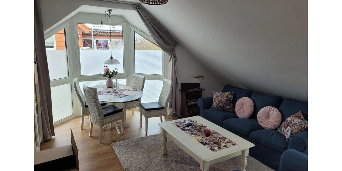 Dachgeschoßwohnung Enger - 3 Zimmer, 80 m&sup2;, 700&euro; | Angebot:24818723