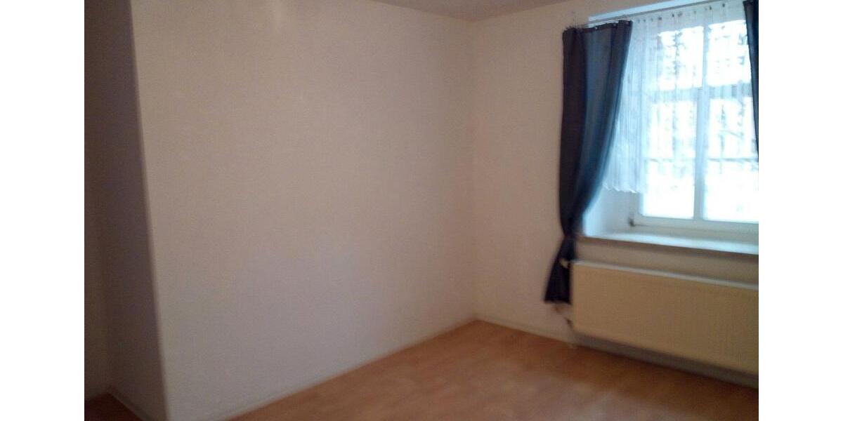 Etagenwohnung Oederan - 2 Zimmer, 77 m&sup2;, 500&euro; | Angebot:25300254