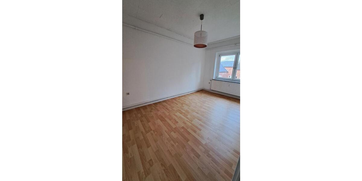 Etagenwohnung Kemberg - 3 Zimmer, 73 m&sup2;, 401&euro; | Angebot:26232719