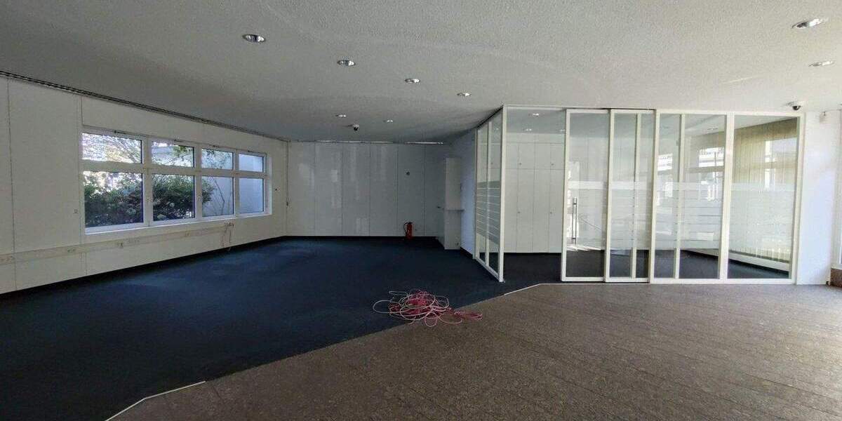 Gewerbeobjekt Remscheid Nord - 5 Zimmer, 257 m&sup2;, 2.190&euro; | Angebot:25796039