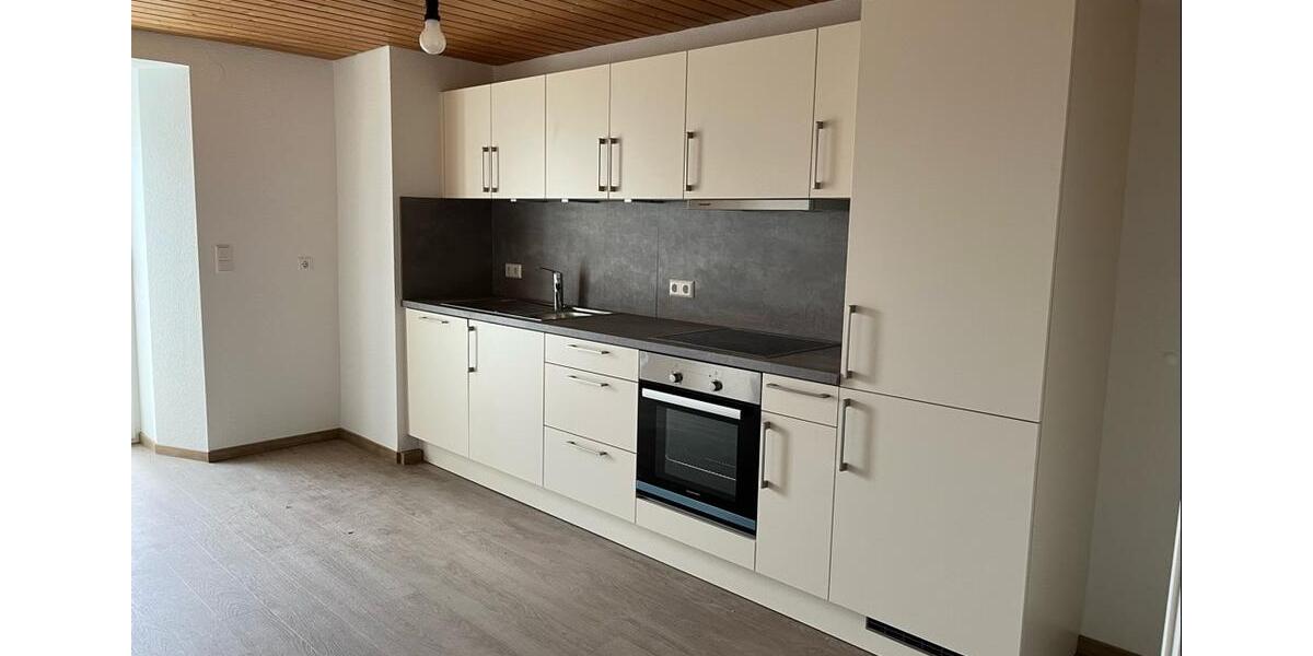 Dachgeschoßwohnung Görwihl - 2.5 Zimmer, 92 m&sup2;, 823&euro; | Angebot:22789626