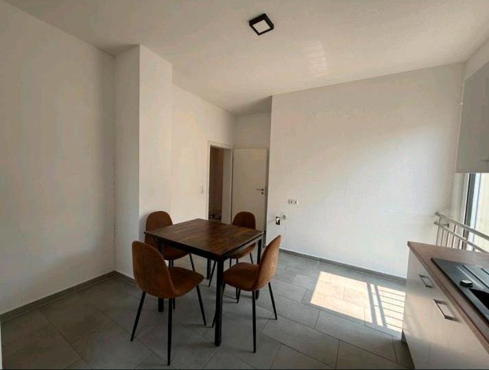 Wohnen auf Zeit Ludwigsburg - 12 Zimmer, 96 m&sup2;, 500&euro; | Angebot:26295164