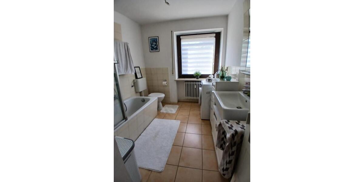 Etagenwohnung Eggenfelden - 3 Zimmer, 87 m&sup2;, 725&euro; | Angebot:26222533