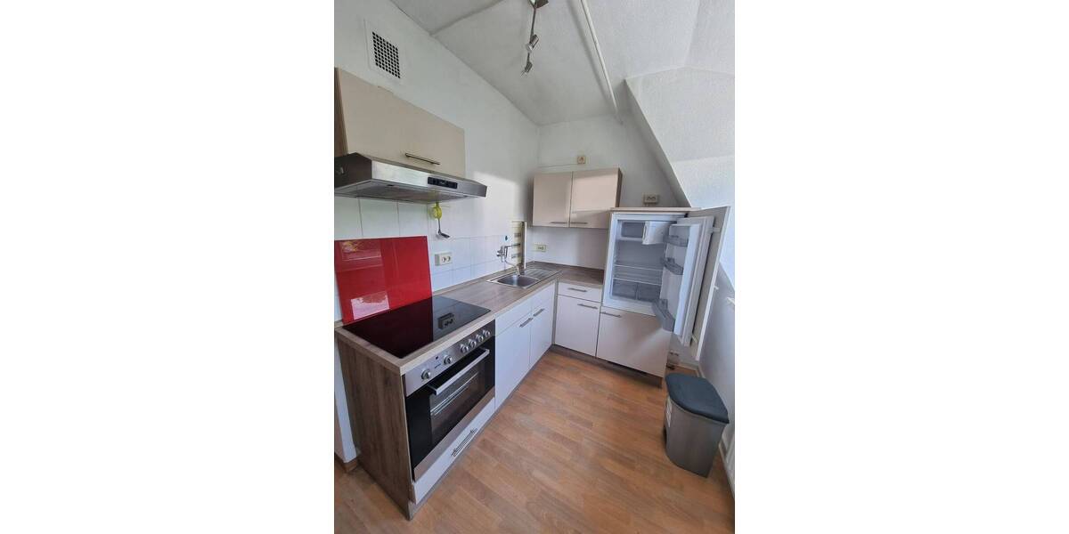 Etagenwohnung Gera Innenstadt - 3 Zimmer, 64 m&sup2;, 375&euro; | Angebot:26833434