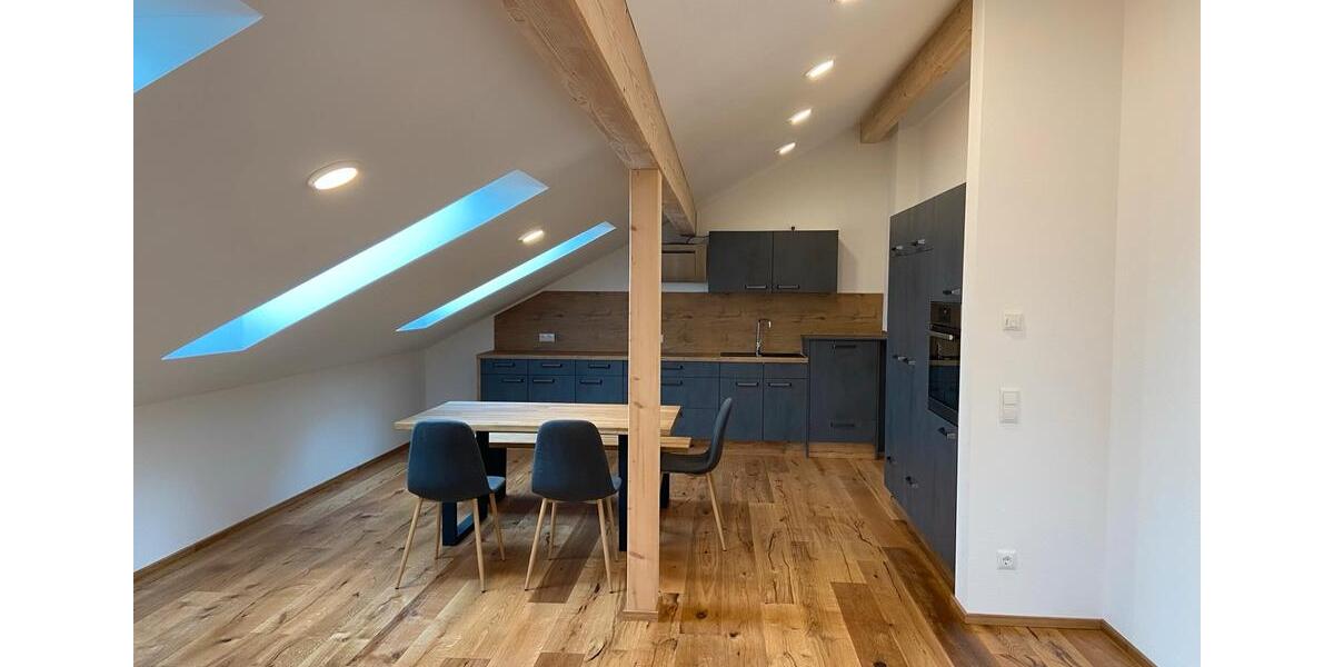Dachgeschoßwohnung Griesstätt - 3 Zimmer, 85 m&sup2;, 1.400&euro; | Angebot:26213387