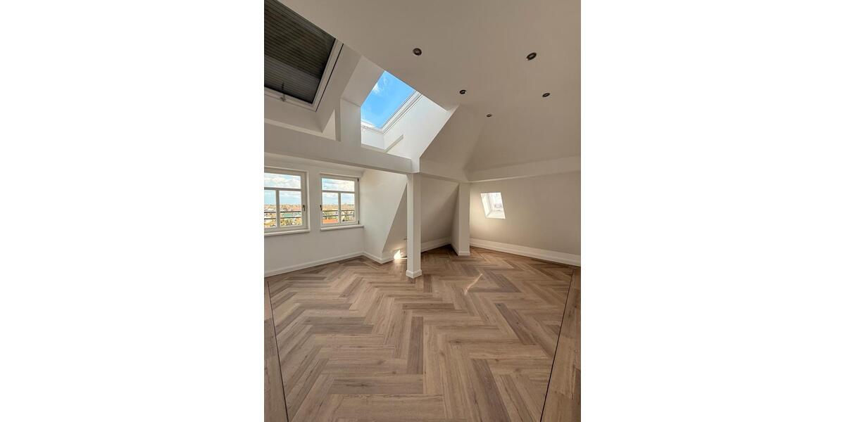 Dachgeschoßwohnung Schönebeck (Elbe) - 2 Zimmer, 69 m&sup2;, 1.500&euro; | Angebot:26091030