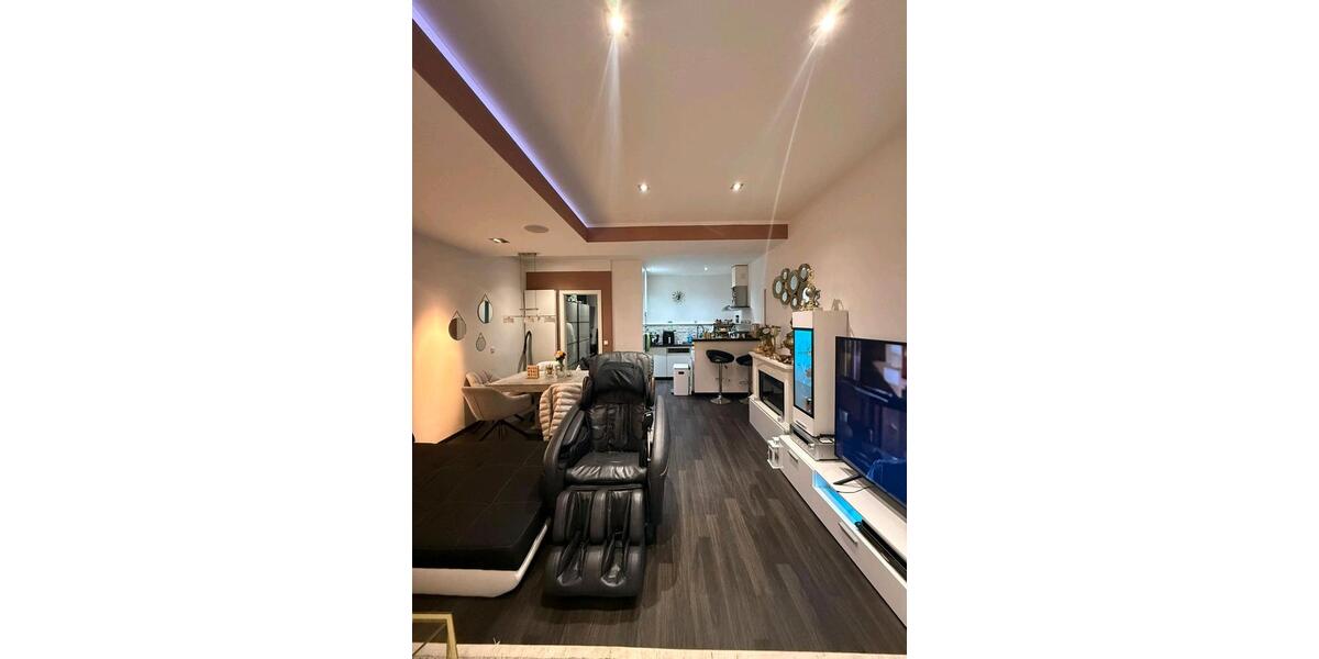 Erdgeschoßwohnung Düsseldorf Stadtbezirk 8 - 4 Zimmer, 100 m&sup2;, 1.800&euro; | Angebot:24755789