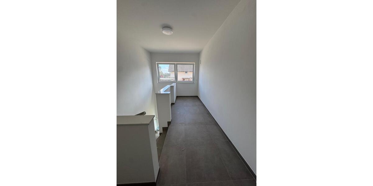 Etagenwohnung Winsen (Aller) - 3 Zimmer, 87 m&sup2;, 990&euro; | Angebot:26005652