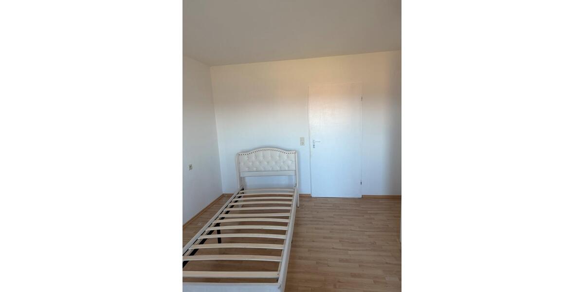 Etagenwohnung Schrozberg - 4.5 Zimmer, 90 m&sup2;, 850&euro; | Angebot:26415123