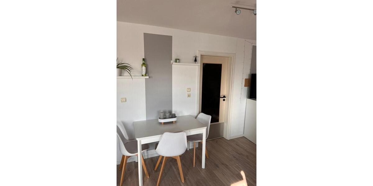 Dachgeschoßwohnung Einbeck - 2.5 Zimmer, 50 m&sup2;, 500&euro; | Angebot:26603475