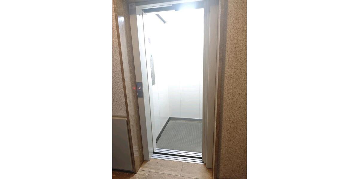 Etagenwohnung Wesseling - 2 Zimmer, 55 m&sup2;, 900&euro; | Angebot:24943773