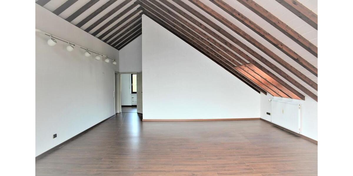 Dachgeschoßwohnung Herford Falkendiek - 2 Zimmer, 114 m&sup2;, 785&euro; | Angebot:26698732