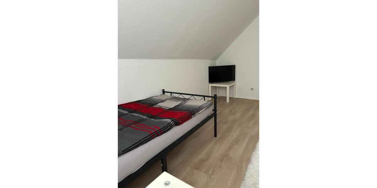 Wohnen auf Zeit Papenburg - 8 Zimmer, 240 m&sup2;, 15&euro; | Angebot:16828874