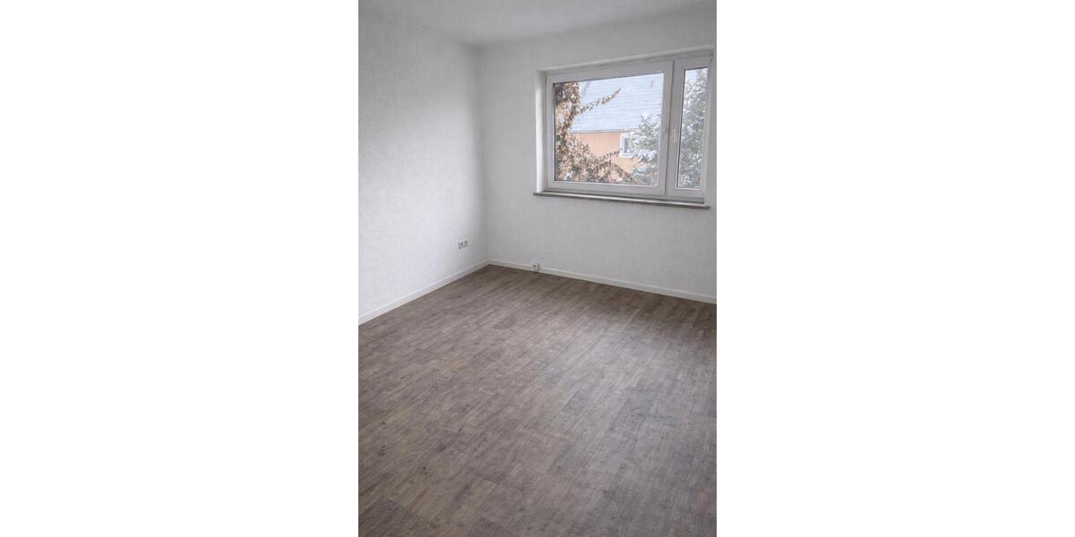 Moderne 3 Zimmerwohnung mit Garten und Fußbodenheizung 3 zimmer