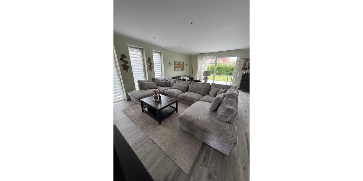 Einfamilienhaus Rheine - 7 Zimmer, 236 m&sup2;, 2.200&euro; | Angebot:26266276