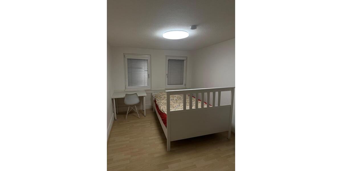 Kurzzeit Miete Zentrales Zimmer in Rottenburg 1 zimmer
