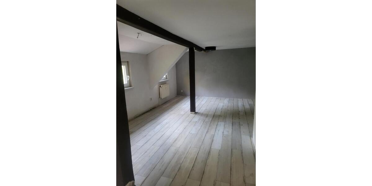Dachgeschoßwohnung Dessau-Roßlau Rodleben - 3 Zimmer, 60 m&sup2;, 240&euro; | Angebot:24795074