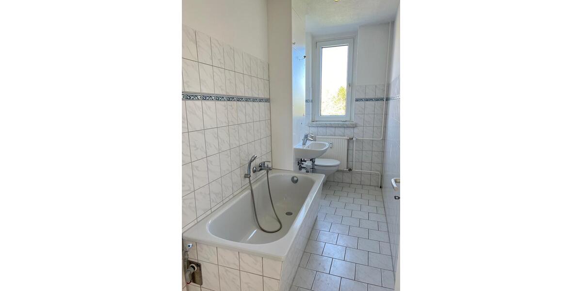 Etagenwohnung Blankenburg (Harz) - 3 Zimmer, 67 m&sup2;, 435&euro; | Angebot:26368408