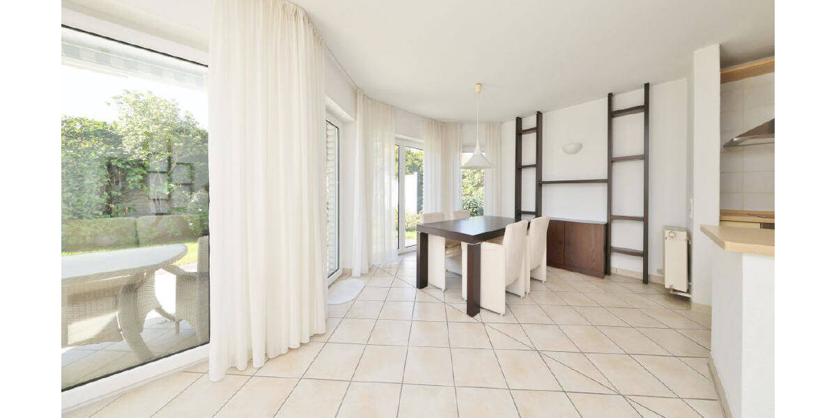 Einfamilienhaus Schortens-Middelsfähr Ostiem - 4 Zimmer, 119 m&sup2;, 1.200&euro; | Angebot:26731319