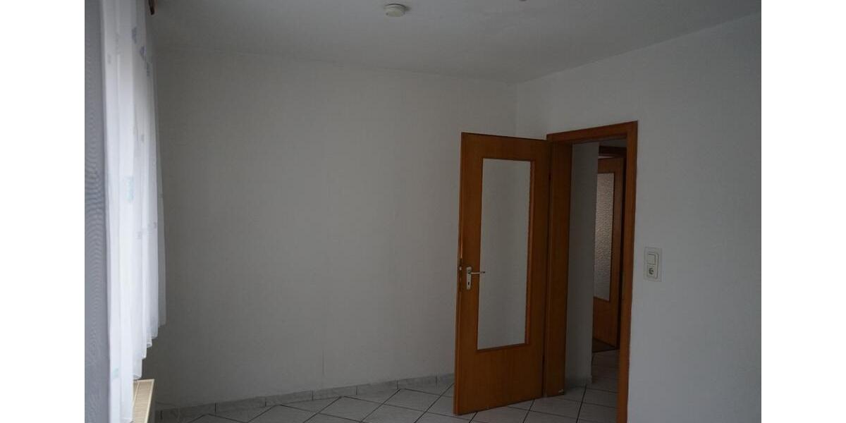 Etagenwohnung Wasserlosen - 4 Zimmer, 88 m&sup2;, 700&euro; | Angebot:24218016