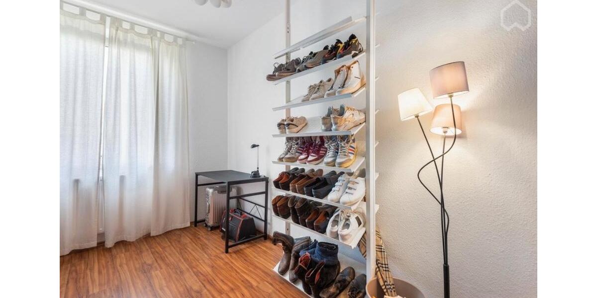 Etagenwohnung Niederkassel - 3 Zimmer, 65 m&sup2;, 1.650&euro; | Angebot:25944870