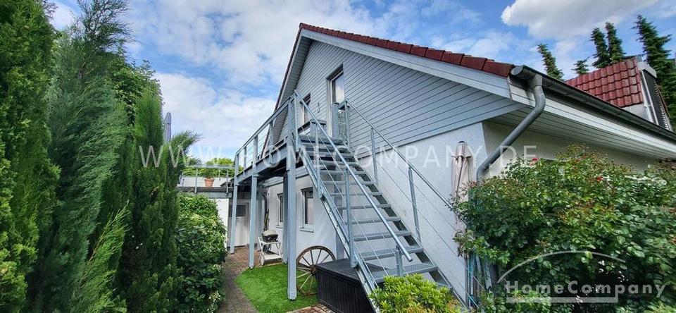 Möblierte 2-Zimmer-Wohnung mit Dachterrasse in Köln-Holweide! 2.5 zimmer