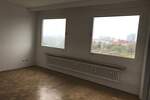 Schwabing ruhige 3,5 Zimmer Wohnung Küche Esszimmer 102m² Loggia, Parkett, komplett renoviert Aufzug 3 zimmer