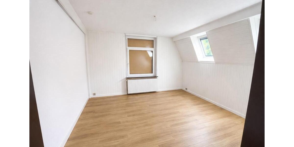 Einfamilienhaus Elsfleth - 5 Zimmer, 155 m&sup2;, 1.250&euro; | Angebot:25406111