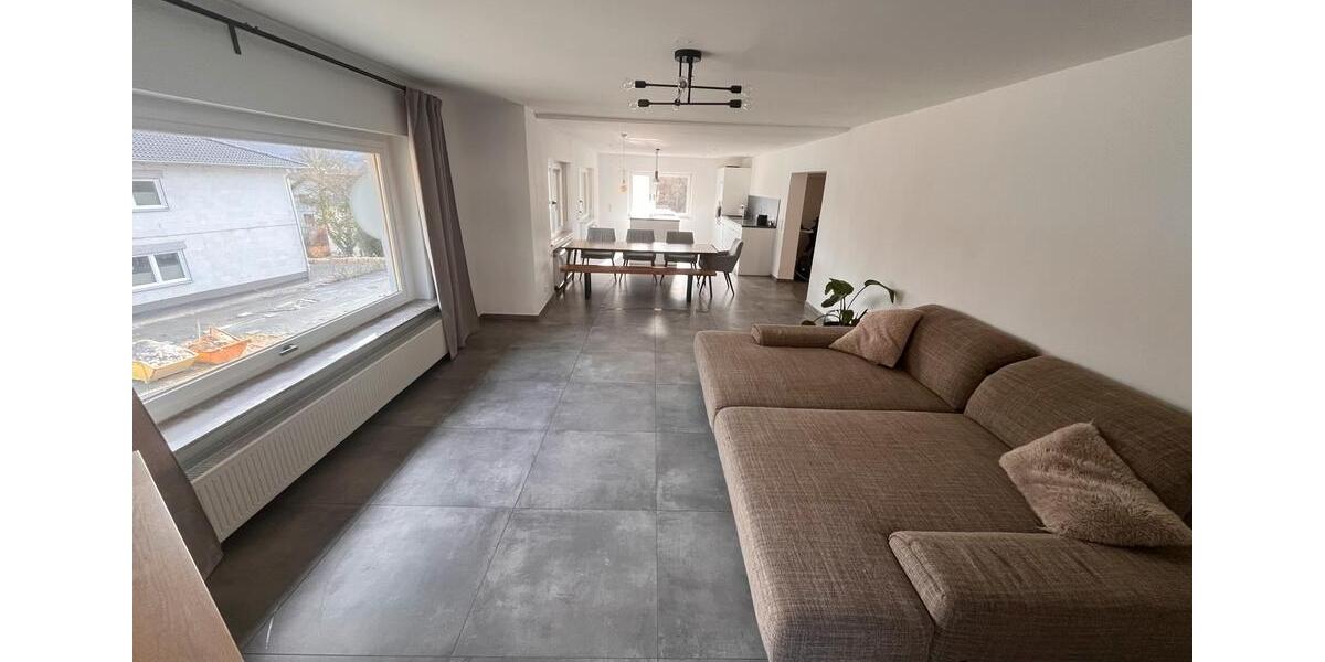 Maisonettenwohnung Dautphetal - 6 Zimmer, 170 m&sup2;, 1.564&euro; | Angebot:25286638