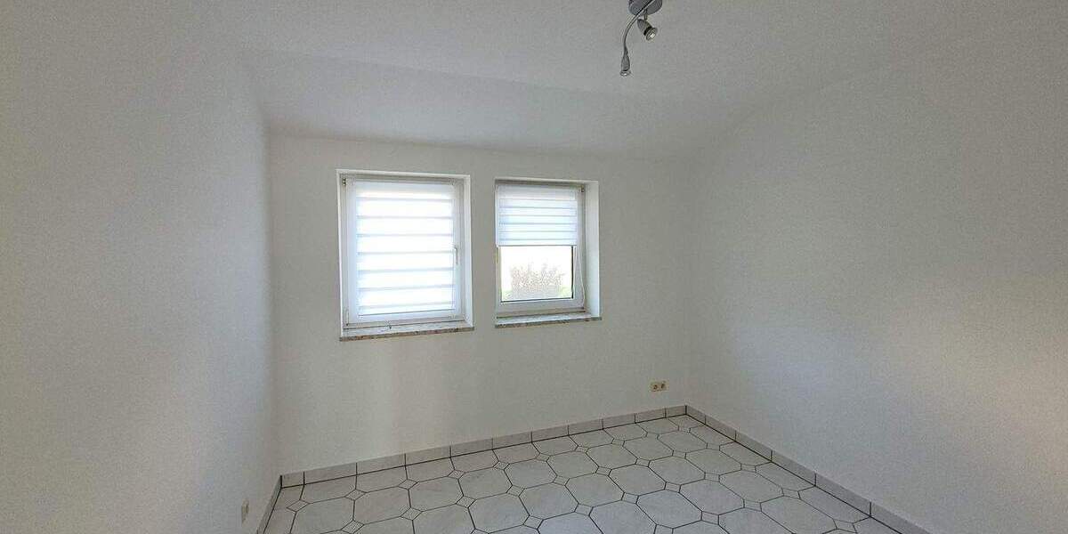 Etagenwohnung Neuenstein Mühlbach - 3 Zimmer, 93 m&sup2;, 600&euro; | Angebot:25939490