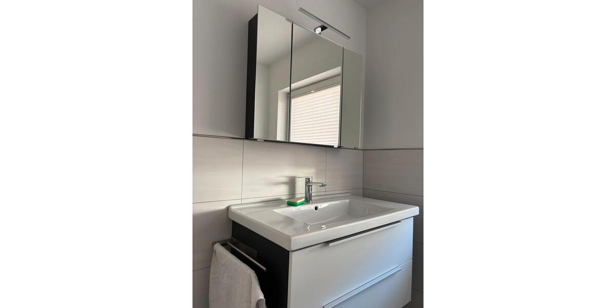 Erdgeschoßwohnung Borken (Hessen) - 1 Zimmer, 120 m&sup2;, 720&euro; | Angebot:26045046