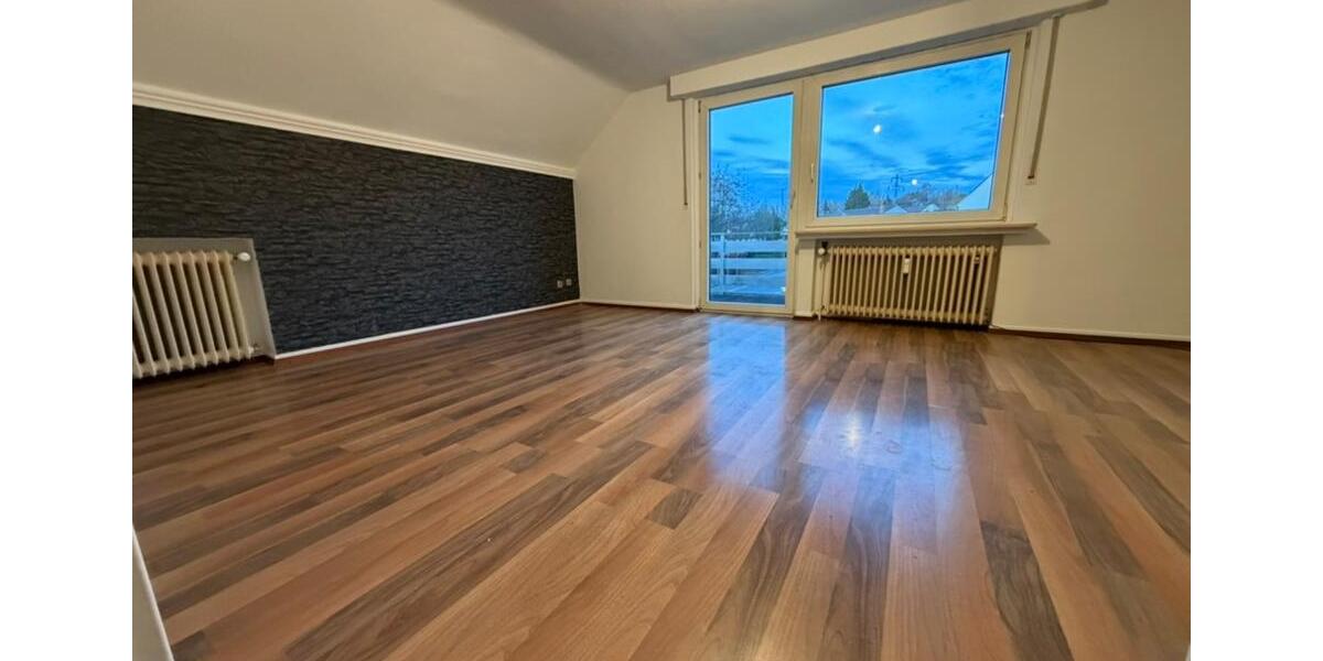 Dachgeschoßwohnung Fröndenberg (Ruhr) - 2 Zimmer, 63 m&sup2;, 480&euro; | Angebot:25407515