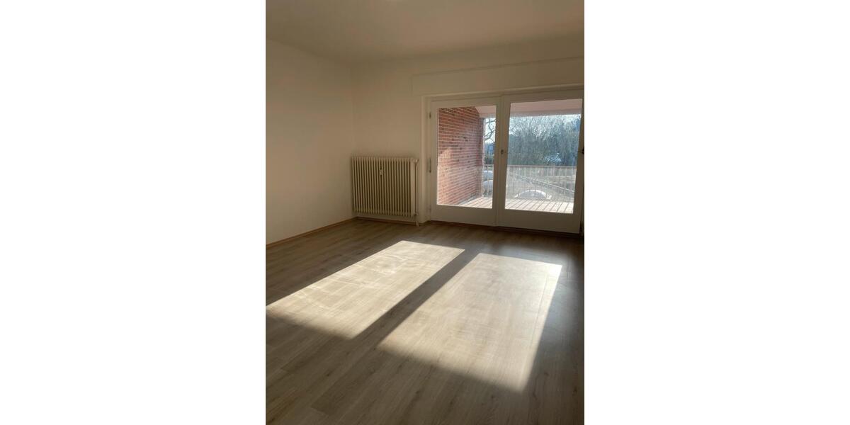 Dachgeschoßwohnung Papenburg - 7 Zimmer, 133 m&sup2;, 1.300&euro; | Angebot:25921406