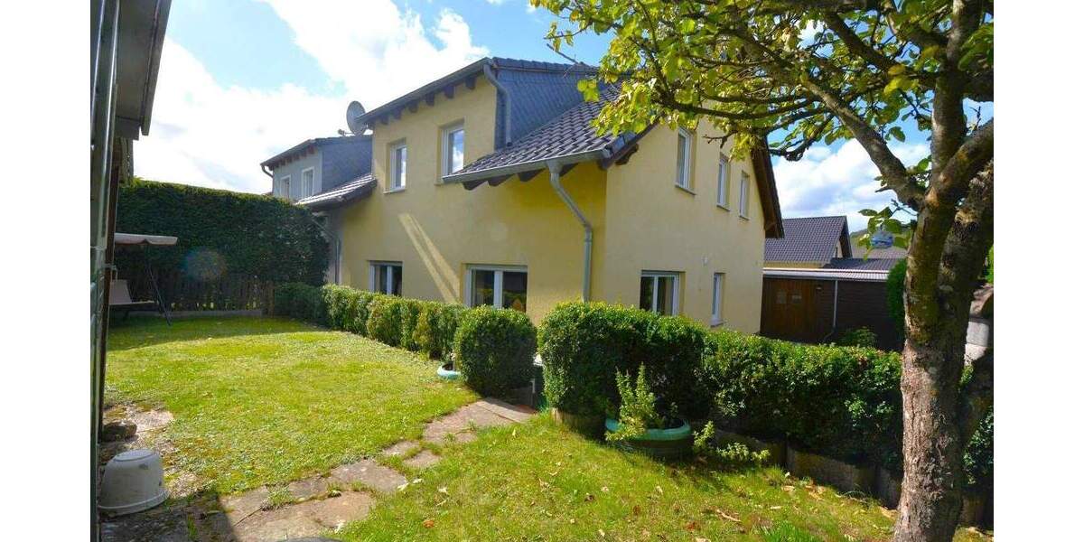 Doppelhaushälfte Gerolstein - 5 Zimmer, 112 m&sup2;, 1.300&euro; | Angebot:24632152