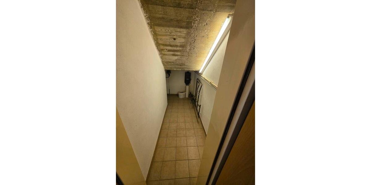 Erdgeschoßwohnung Königswinter - 3 Zimmer, 96 m&sup2;, 830&euro; | Angebot:24662299