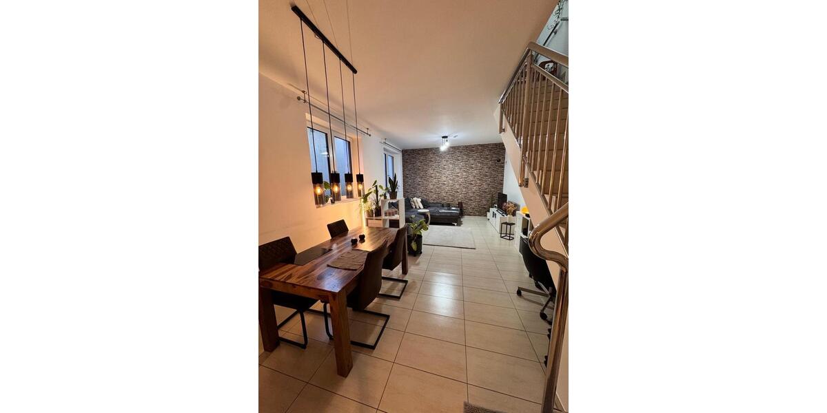 Etagenwohnung Mainz Lerchenberg - 2 Zimmer, 75 m&sup2;, 1.200&euro; | Angebot:25150404