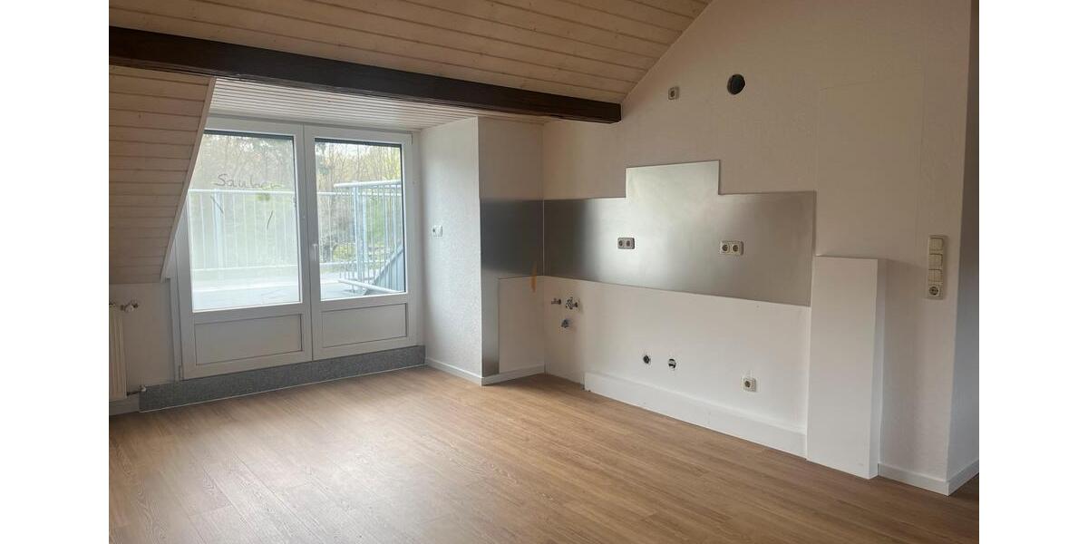Dachgeschoßwohnung Mönchengladbach Süd - 1 Zimmer, 40 m&sup2;, 720&euro; | Angebot:26112566