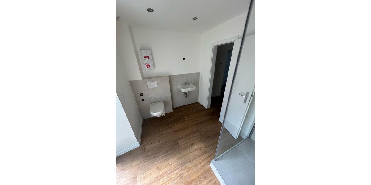 Etagenwohnung Wuppertal Barmen - 2 Zimmer, 64 m&sup2;, 838&euro; | Angebot:24687374