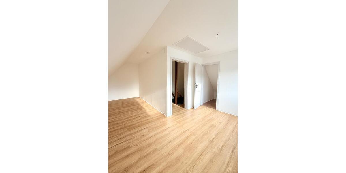Einfamilienhaus Heide - 3.5 Zimmer, 107 m&sup2;, 1.200&euro; | Angebot:26378521