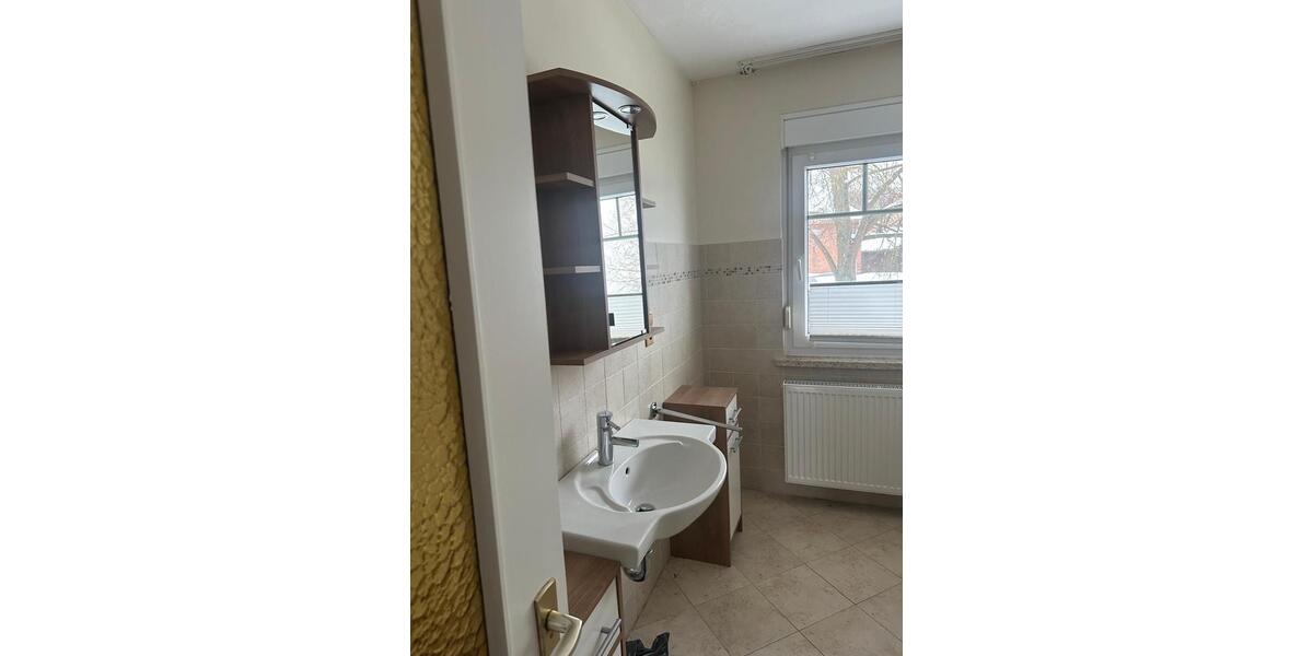 Etagenwohnung Duderstadt - 1 Zimmer, 74 m&sup2;, 650&euro; | Angebot:24351526