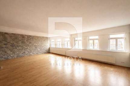 Wohnung Herrenberg - 3 Zimmer, 120 m&sup2;, 1.440&euro; | Angebot:26112633