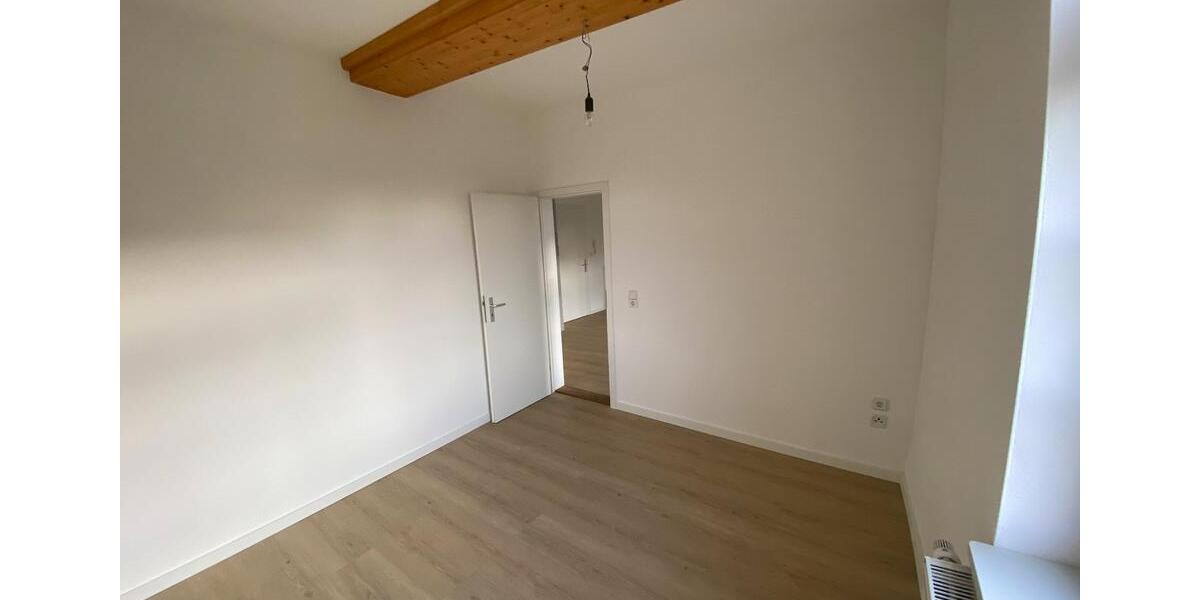 Erdgeschoßwohnung Kyffhäuserland - 2 Zimmer, 53 m&sup2;, 350&euro; | Angebot:25543318