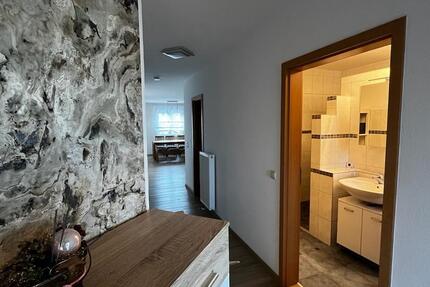 Wohnen auf Zeit Urmitz - 4 Zimmer, 103 m&sup2;, 700&euro; | Angebot:24718740