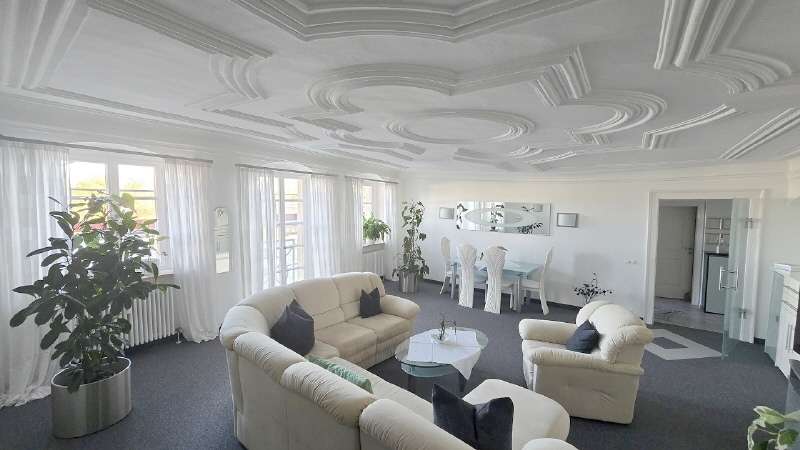 Wohnung zum Mieten in Regensburg 1.075 € 97 m² 2 zimmer