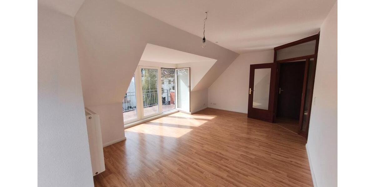 Dachgeschoßwohnung Buxtehude - 3 Zimmer, 69 m&sup2;, 825&euro; | Angebot:26629402