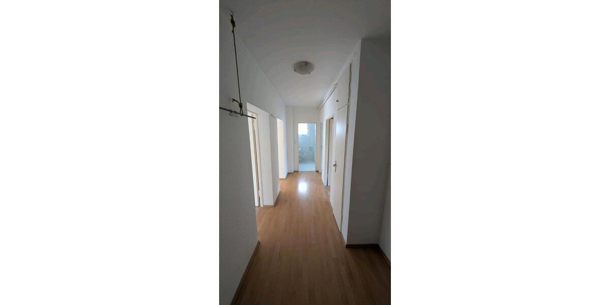 Etagenwohnung Offenbach am Main Hafen - 3 Zimmer, 72 m&sup2;, 1.410&euro; | Angebot:26618311