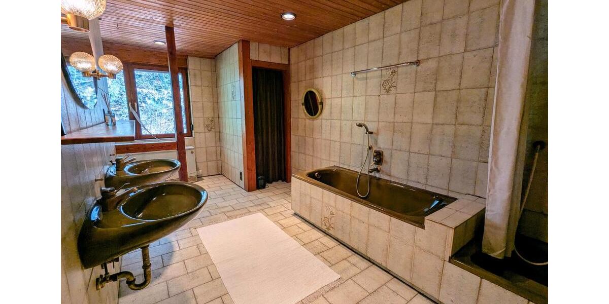 Wohnen auf Zeit Münsingen - 5 Zimmer, 130 m&sup2;, 1.800&euro; | Angebot:25562873